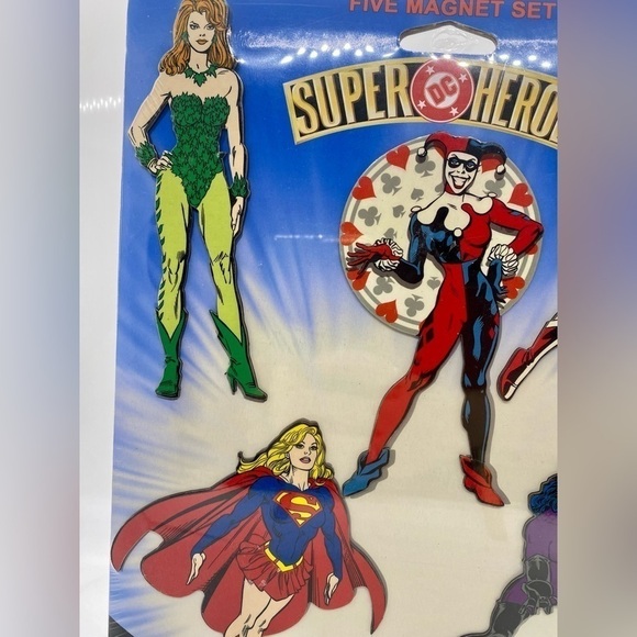 DC Comics Wonder Woman Poison Ivy Cat Woman Super Woman Harley Quin Magnet LE - Picture 2 of 4